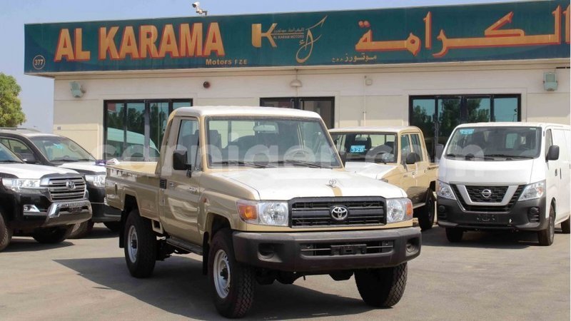 Big with watermark toyota land cruiser agadez import dubai 5841