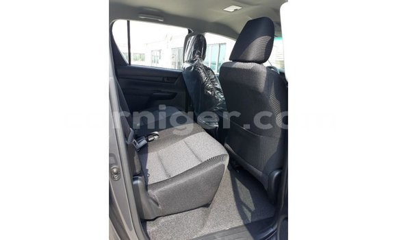 Buy Import Toyota Hilux Black Car in Import - Dubai in Agadez Buy Import Toyota Hilux Black Car in Import - Dubai in Agadez
