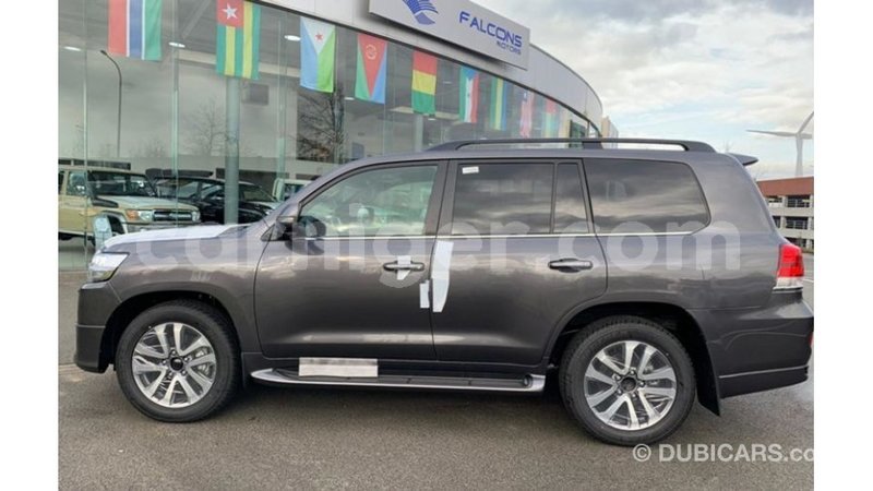 Big with watermark toyota land cruiser agadez import dubai 5850