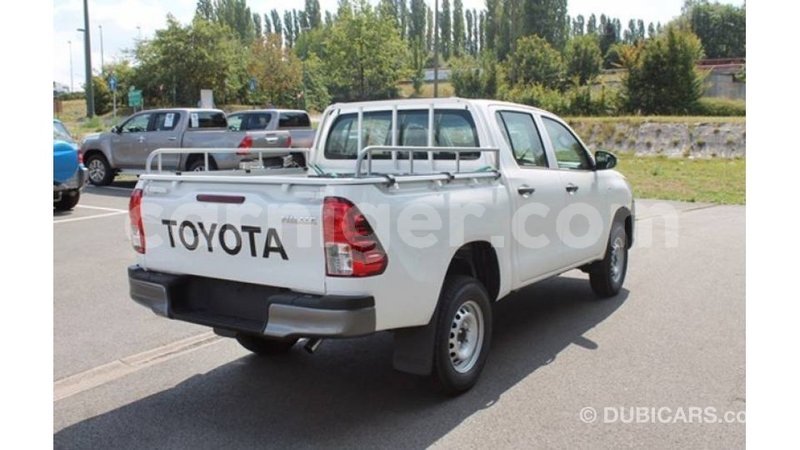 Big with watermark toyota hilux agadez import dubai 5853