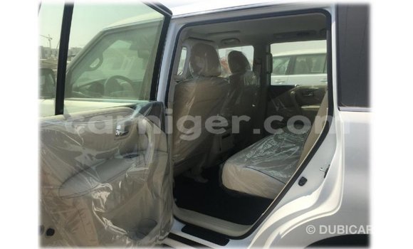 Buy Import Nissan Patrol White Car in Import - Dubai in Agadez Buy Import Nissan Patrol White Car in Import - Dubai in Agadez