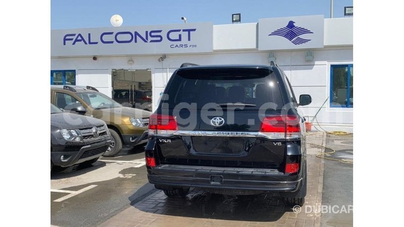 Big with watermark toyota land cruiser agadez import dubai 5856