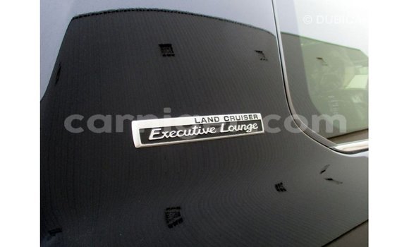 Buy Import Toyota Land Cruiser Black Truck in Import - Dubai in Agadez Buy Import Toyota Land Cruiser Black Truck in Import - Dubai in Agadez