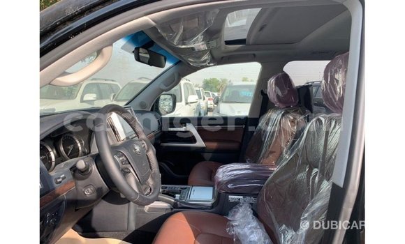 Buy Import Toyota Land Cruiser Black Truck in Import - Dubai in Agadez Buy Import Toyota Land Cruiser Black Truck in Import - Dubai in Agadez