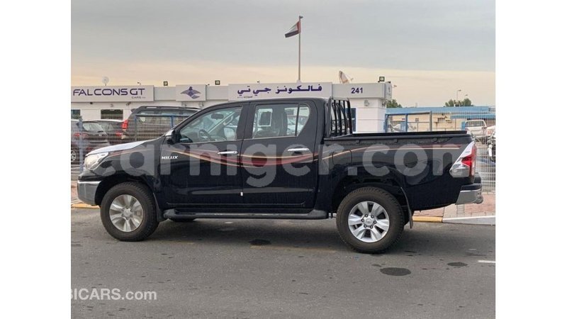 Big with watermark toyota hilux agadez import dubai 5859