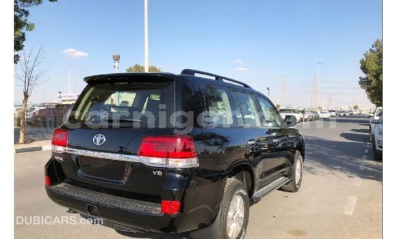Buy Import Toyota Land Cruiser Black Truck in Import - Dubai in Agadez Buy Import Toyota Land Cruiser Black Truck in Import - Dubai in Agadez