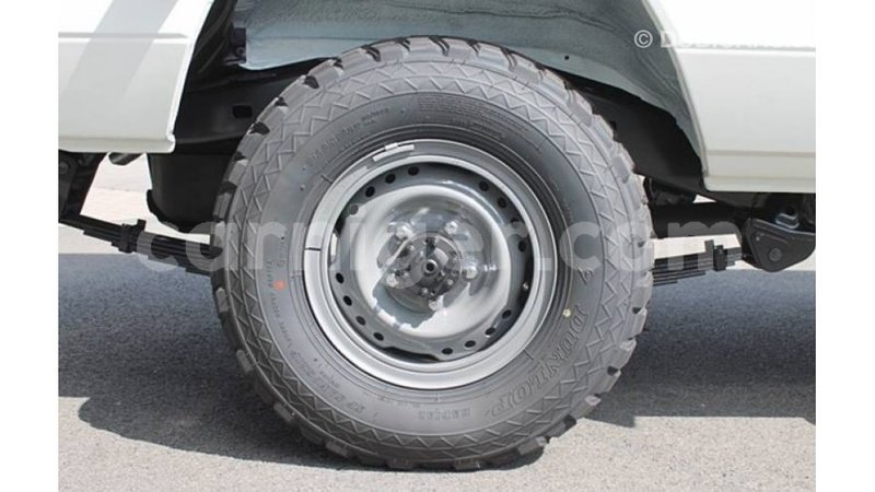 Big with watermark toyota land cruiser agadez import dubai 5864