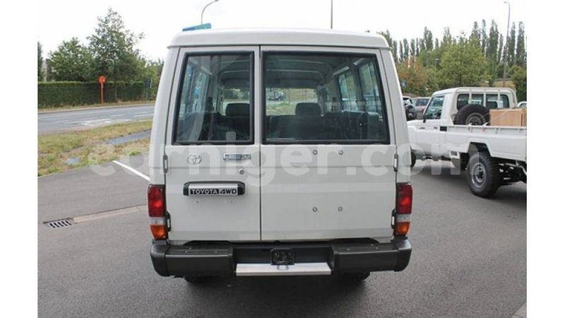 Big with watermark toyota land cruiser agadez import dubai 5864