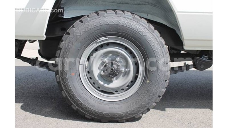 Big with watermark toyota land cruiser agadez import dubai 5864