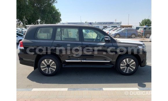 Buy Import Toyota Land Cruiser Black Truck in Import - Dubai in Agadez Buy Import Toyota Land Cruiser Black Truck in Import - Dubai in Agadez
