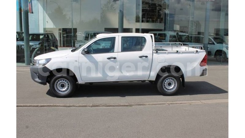 Big with watermark toyota hilux agadez import dubai 5867