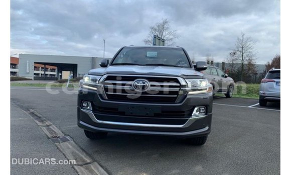 Buy Import Toyota Land Cruiser Black Truck in Import - Dubai in Agadez Buy Import Toyota Land Cruiser Black Truck in Import - Dubai in Agadez