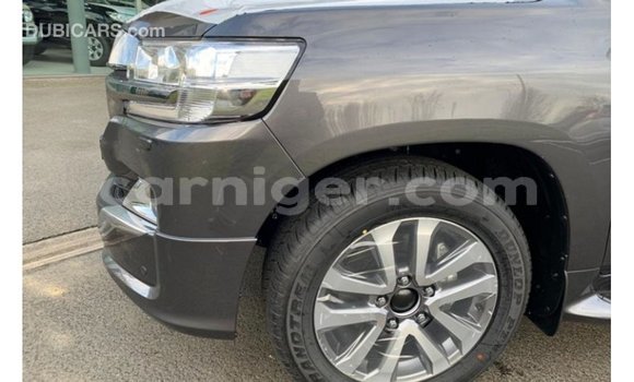 Buy Import Toyota Land Cruiser Black Truck in Import - Dubai in Agadez Buy Import Toyota Land Cruiser Black Truck in Import - Dubai in Agadez