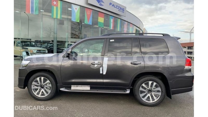 Big with watermark toyota land cruiser agadez import dubai 5872