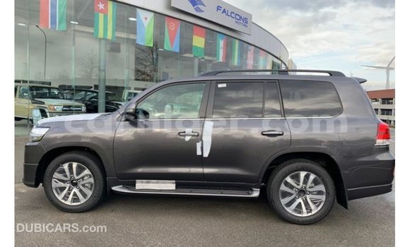 Buy Import Toyota Land Cruiser Black Truck in Import - Dubai in Agadez Buy Import Toyota Land Cruiser Black Truck in Import - Dubai in Agadez