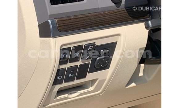 Buy Import Toyota Land Cruiser Black Truck in Import - Dubai in Agadez Buy Import Toyota Land Cruiser Black Truck in Import - Dubai in Agadez