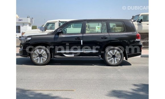 Buy Import Toyota Land Cruiser Black Truck in Import - Dubai in Agadez Buy Import Toyota Land Cruiser Black Truck in Import - Dubai in Agadez