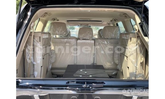 Buy Import Toyota Land Cruiser Black Truck in Import - Dubai in Agadez Buy Import Toyota Land Cruiser Black Truck in Import - Dubai in Agadez