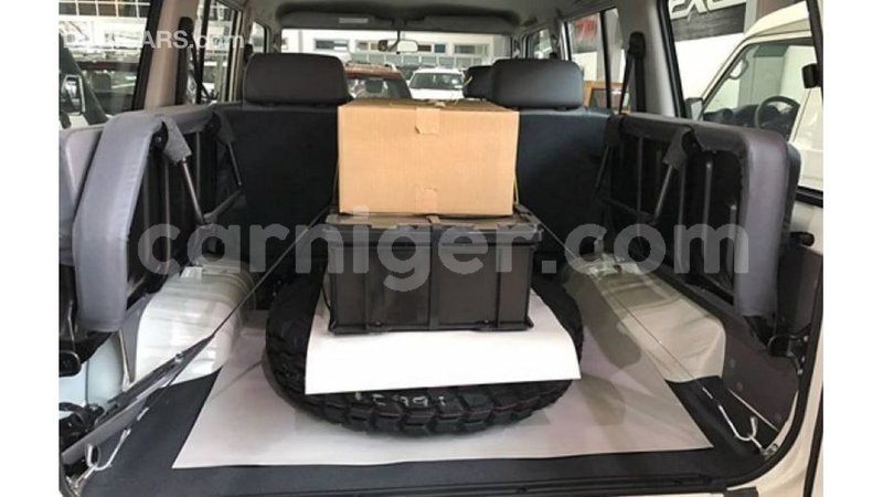 Big with watermark toyota land cruiser agadez import dubai 5882