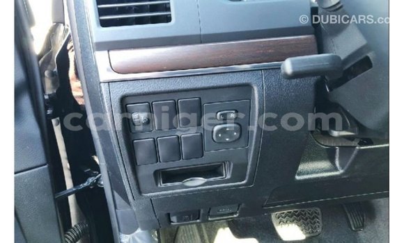 Buy Import Toyota Land Cruiser Black Truck in Import - Dubai in Agadez Buy Import Toyota Land Cruiser Black Truck in Import - Dubai in Agadez