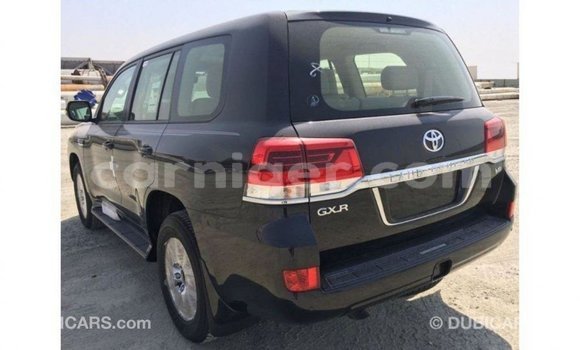 Buy Import Toyota Land Cruiser Black Truck in Import - Dubai in Agadez Buy Import Toyota Land Cruiser Black Truck in Import - Dubai in Agadez