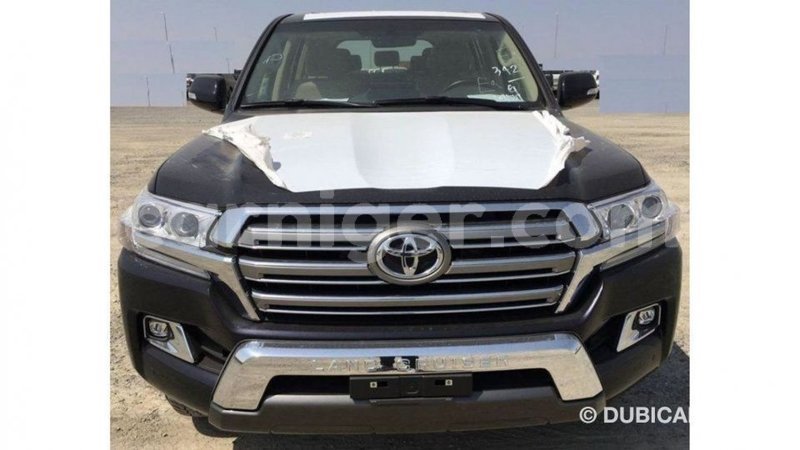 Big with watermark toyota land cruiser agadez import dubai 5885