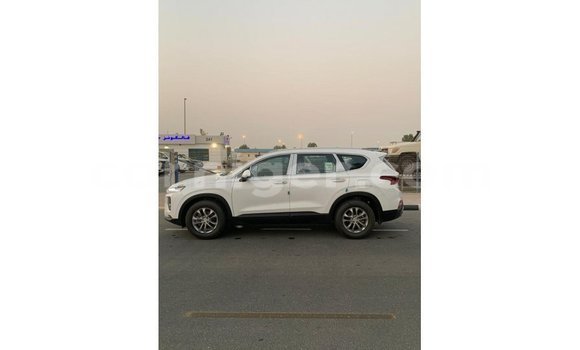 Buy Import Hyundai Santa Fe White Car in Import - Dubai in Agadez Buy Import Hyundai Santa Fe White Car in Import - Dubai in Agadez
