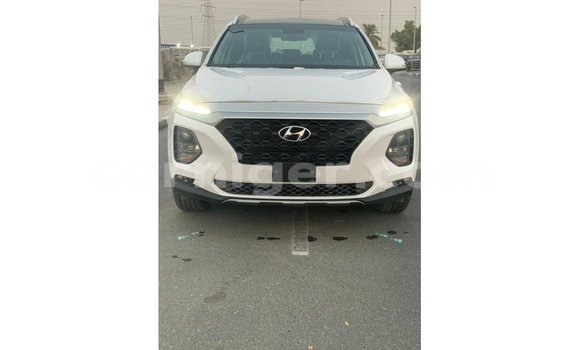 Buy Import Hyundai Santa Fe White Car in Import - Dubai in Agadez Buy Import Hyundai Santa Fe White Car in Import - Dubai in Agadez