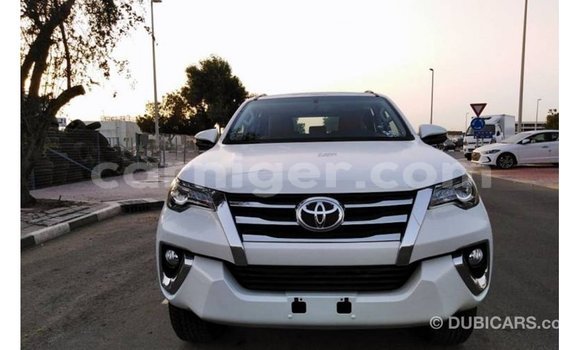 Buy Import Toyota Fortuner White Car in Import - Dubai in Agadez Buy Import Toyota Fortuner White Car in Import - Dubai in Agadez