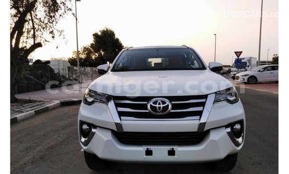 Buy Import Toyota Fortuner White Car in Import - Dubai in Agadez Buy Import Toyota Fortuner White Car in Import - Dubai in Agadez