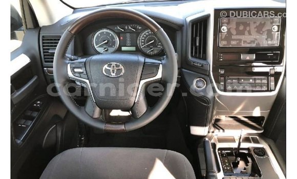 Buy Import Toyota Land Cruiser Black Truck in Import - Dubai in Agadez Buy Import Toyota Land Cruiser Black Truck in Import - Dubai in Agadez