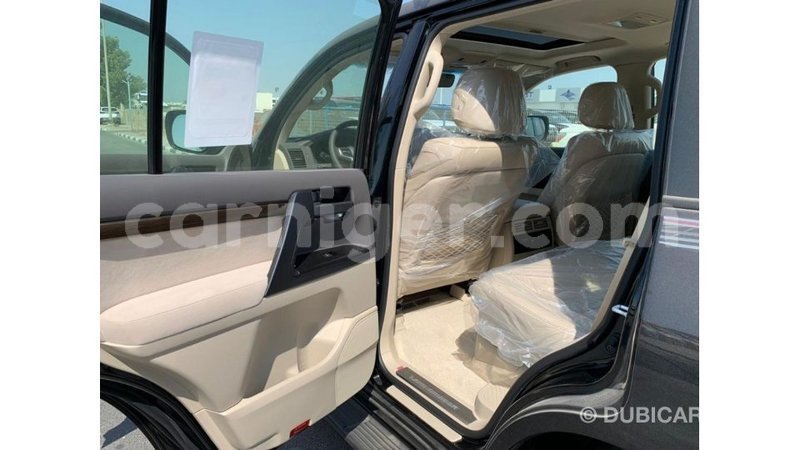 Big with watermark toyota land cruiser agadez import dubai 5897