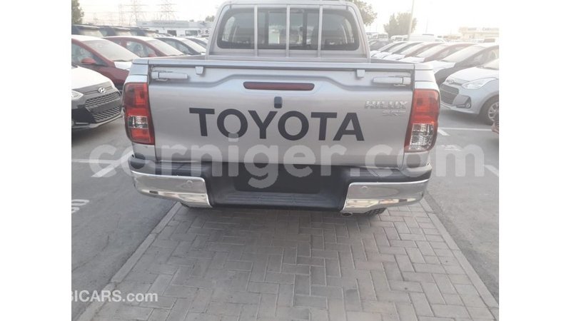 Big with watermark toyota hilux agadez import dubai 5899