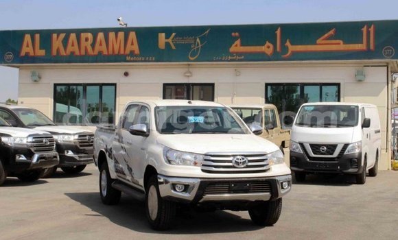 Acheter Import Voiture Toyota Hilux Blanc à Import - Dubai, Agadez Acheter Import Voiture Toyota Hilux Blanc à Import - Dubai, Agadez