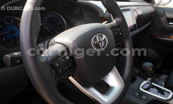 Acheter Import Voiture Toyota Hilux Blanc à Import - Dubai, Agadez Acheter Import Voiture Toyota Hilux Blanc à Import - Dubai, Agadez