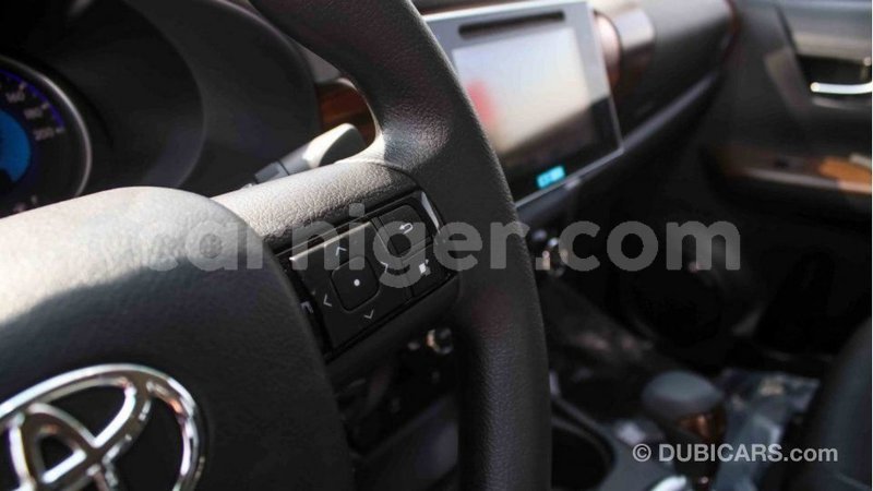 Big with watermark toyota hilux agadez import dubai 5907