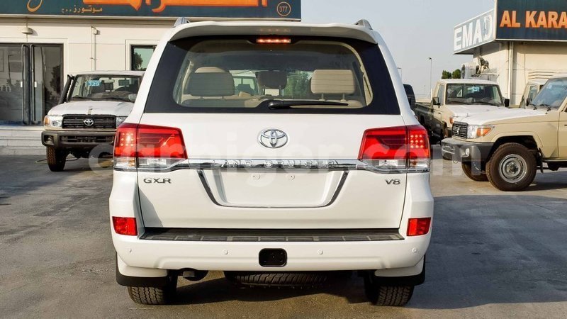 Big with watermark toyota land cruiser agadez import dubai 5908