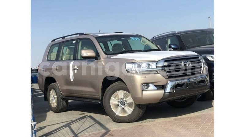 Big with watermark toyota land cruiser agadez import dubai 5912