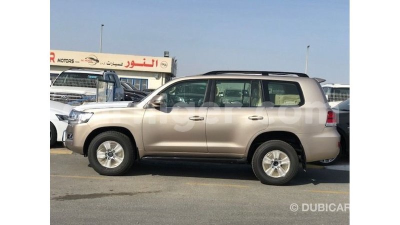 Big with watermark toyota land cruiser agadez import dubai 5912