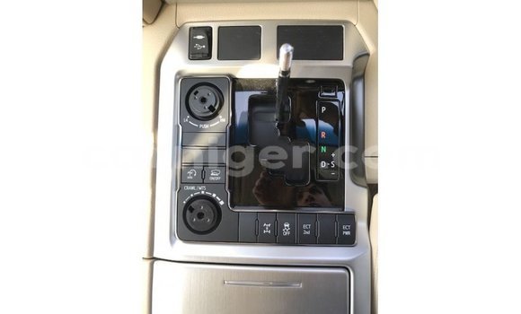 اشتري Imported Toyota Land Cruiser Other شاحنة في Import - Dubai في أغاديز اشتري Imported Toyota Land Cruiser Other شاحنة في Import - Dubai في أغاديز