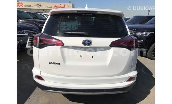 Acheter Import Utilitaire Toyota Ade Blanc à Import - Dubai, Agadez Acheter Import Utilitaire Toyota Ade Blanc à Import - Dubai, Agadez