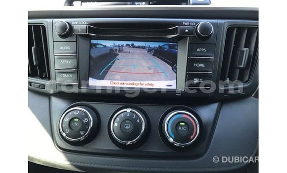 Acheter Import Utilitaire Toyota Ade Blanc à Import - Dubai, Agadez Acheter Import Utilitaire Toyota Ade Blanc à Import - Dubai, Agadez