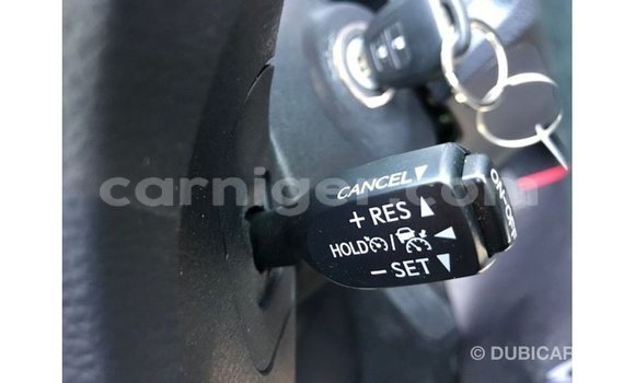 Acheter Import Utilitaire Toyota Ade Blanc à Import - Dubai, Agadez Acheter Import Utilitaire Toyota Ade Blanc à Import - Dubai, Agadez