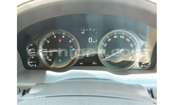 Acheter Import Utilitaire Toyota Land Cruiser Blanc à Import - Dubai, Agadez Acheter Import Utilitaire Toyota Land Cruiser Blanc à Import - Dubai, Agadez