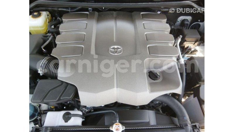 Big with watermark toyota land cruiser agadez import dubai 5917