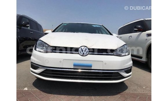 Acheter Import Voiture Volkswagen Golf Blanc à Import - Dubai, Agadez Acheter Import Voiture Volkswagen Golf Blanc à Import - Dubai, Agadez