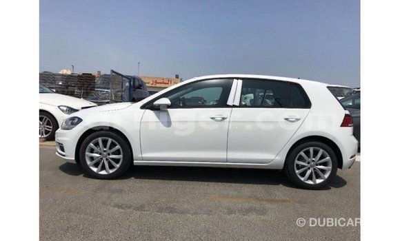 Acheter Import Voiture Volkswagen Golf Blanc à Import - Dubai, Agadez Acheter Import Voiture Volkswagen Golf Blanc à Import - Dubai, Agadez