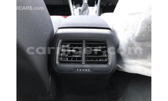 Acheter Import Voiture Volkswagen Golf Blanc à Import - Dubai, Agadez Acheter Import Voiture Volkswagen Golf Blanc à Import - Dubai, Agadez
