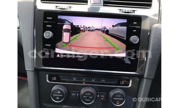 Acheter Import Voiture Volkswagen Golf Blanc à Import - Dubai, Agadez Acheter Import Voiture Volkswagen Golf Blanc à Import - Dubai, Agadez