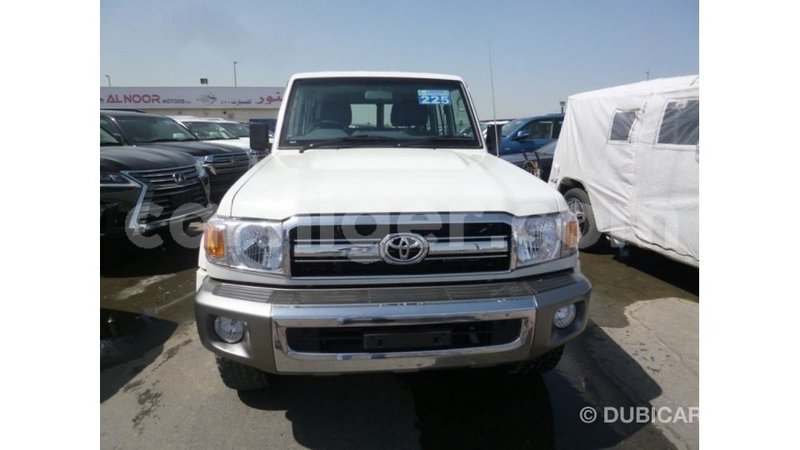 Big with watermark toyota land cruiser agadez import dubai 5925